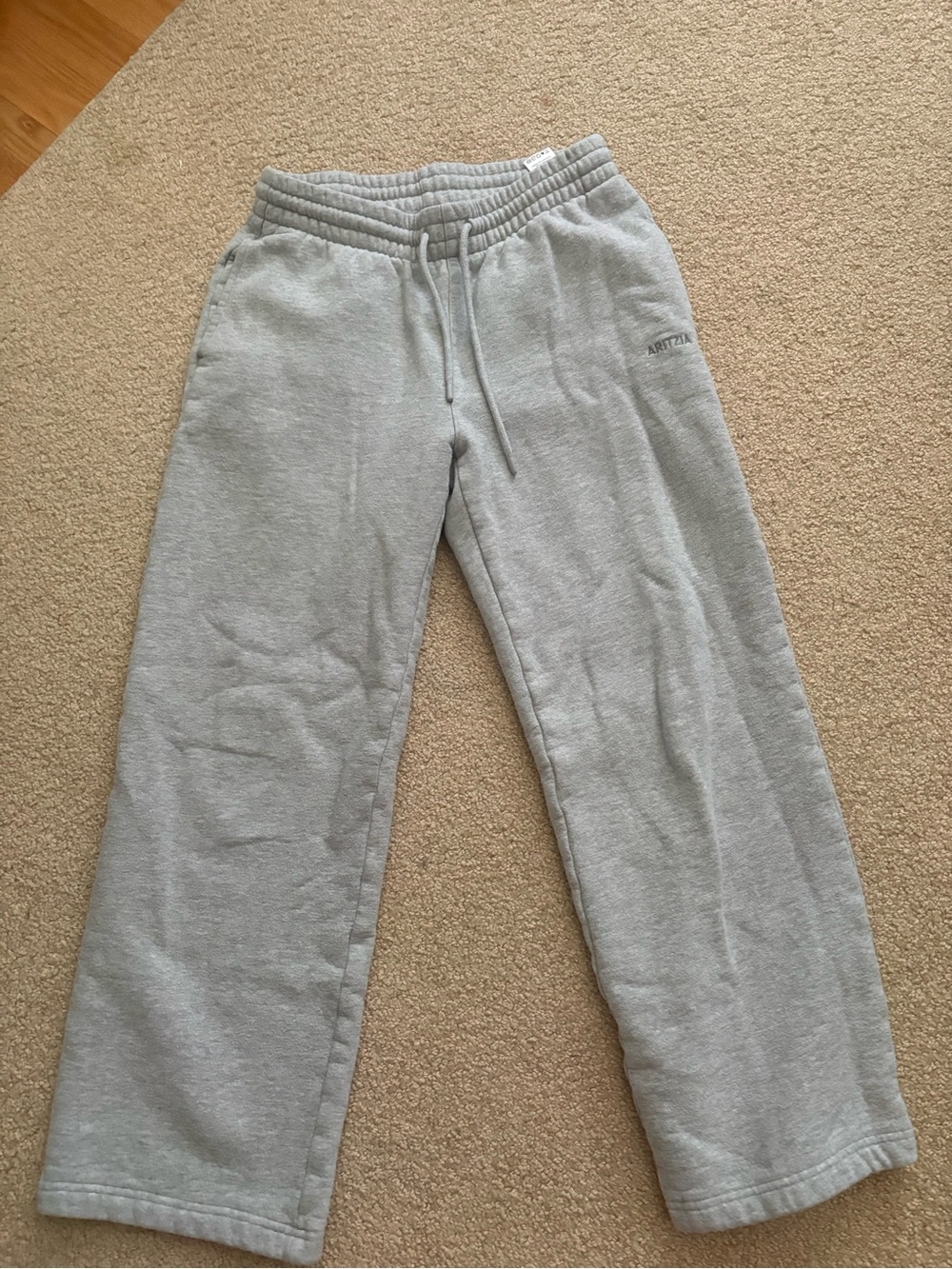 Women’s Aritzia Gray Drawstring Sweatpants